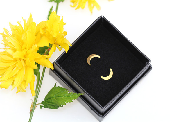 kolczyki pozłacane Lunar phase: kolczyki małe księżyce ze srebra złoconego