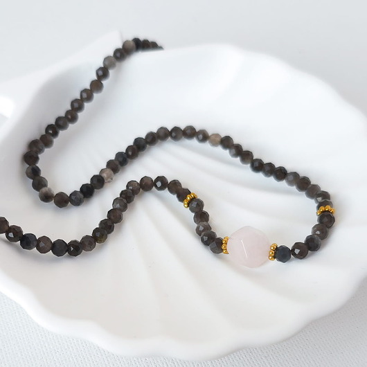 korale Naszyjnik z kamieni naturalnych: kwarc różowy, obsydian