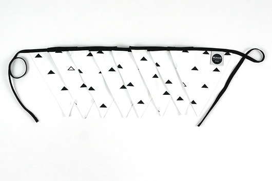 karuzele i girlandy do łóżeczka Girlanda trójkąty Czarne Trójkąciki