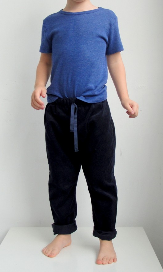 Spodnie sztruksowe unisex 4-5 lat. suska