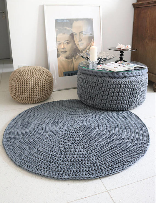 Dywan okrągły gładki popiel - dostępne kolory Made of Weaves