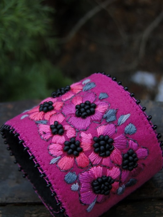million bells / fuchsia I agat handmade