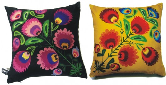 Dwie poduszki folk na zamówienie Gaul Designs