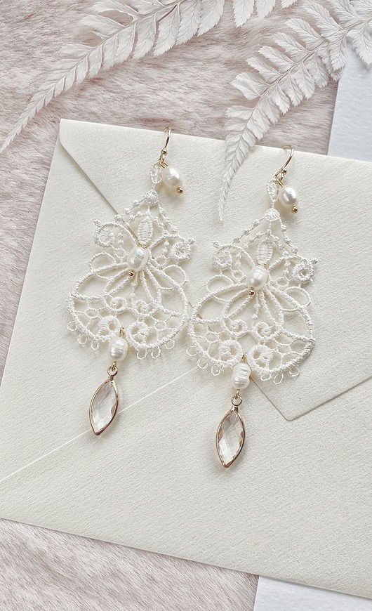 Biżuteria ślubna Kolczyki ślubne z perłami  Lace Me Pure
