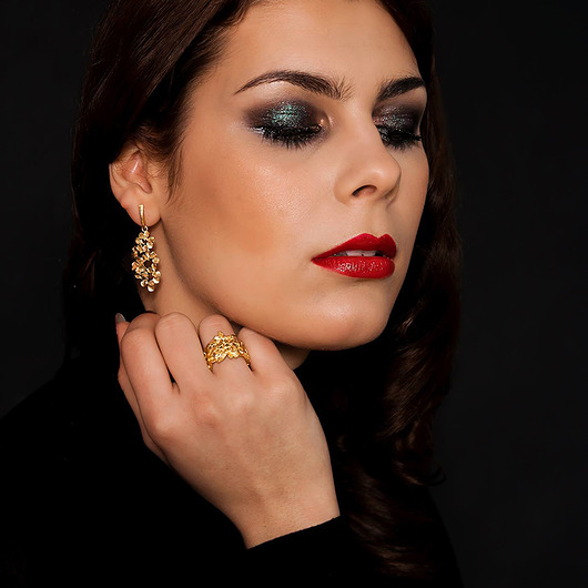 Dziewczęce kolczyki z płatkami jabłoni KOS jewellery