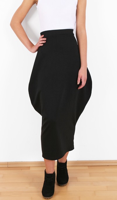 black skirt breeches pudu