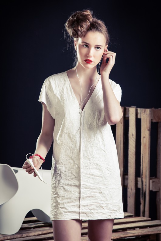 WhiteTunic Tyvek® - Skin is on animal  Si Haute Fashion