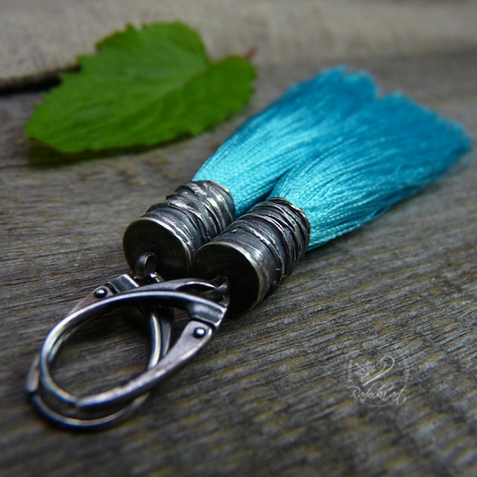 Tassel - Turquoise Radecka art