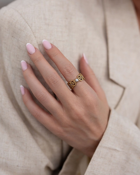 pierścionki złote Złoty pierścionek vintage z perłą ze stali chirurgicznej premium