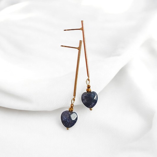 kolczyki z kamieniami Kolczyki SERDUSZKA noc kairu : długie patyczki GOLD