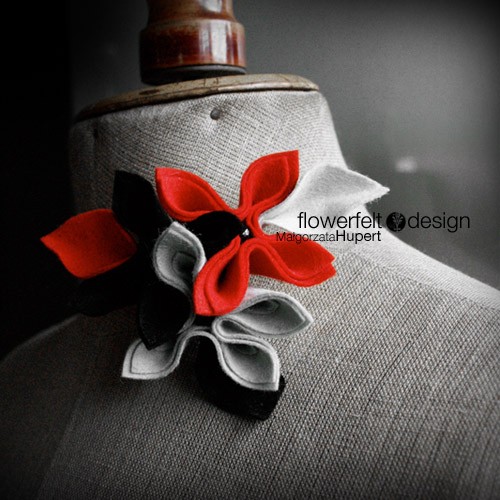 CzarnySzaryCzerwony FlowerFelt Design