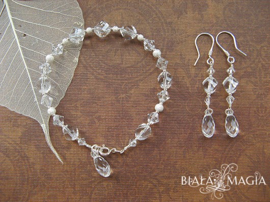 Handful of crystals Kati