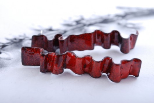 RIBBON - deep red Dorota Oyrzanowska