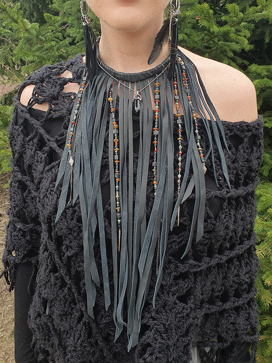 kolie Etniczny, Słowiański długi naszyjnik