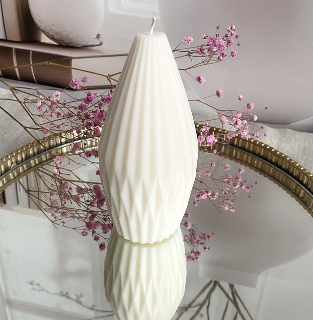 świeczniki i świece Świeca ekologiczna sojowa dekoracyjna "Grusha" 137x65mm