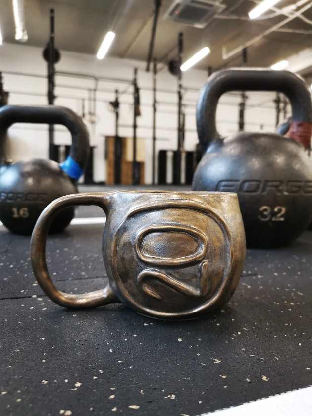 kubki Kubek kettlebell złoty - 20 kg