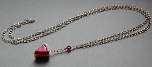 Torcik malinowy + kryształ swarovski Confectionery