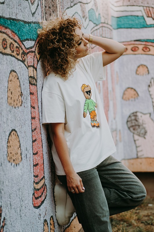 t-shirt damskie T-shirt oversize Bart Teddy dla mamy cream