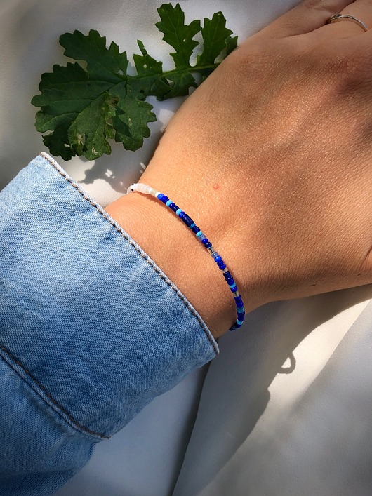 bransoletki wire wrapping Bransoletka niebieski z białym