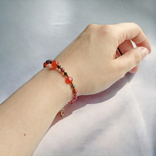 bransoletki z kamieni naturalnych SENSUALNA bransoletka z karneolem.