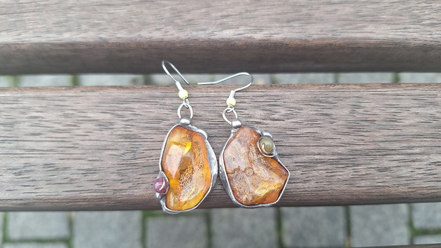 kolczyki z kamieniami Kolczyki Amberki