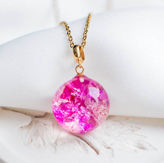 wisiory Wisiorek z gipsówką