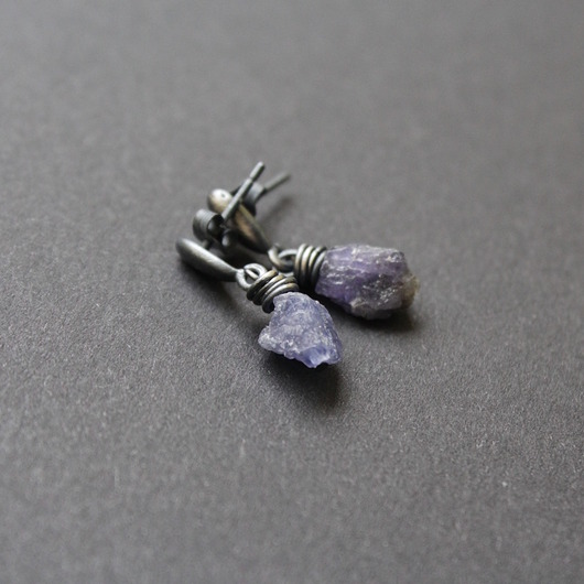 kolczyki z kamieniami Kolczyki Surowy Tanzanit