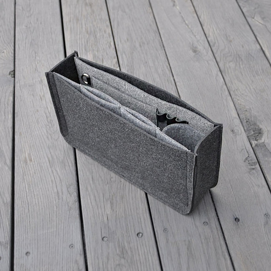 pokrowce i etui - organizery Filcowy organizer do torebki -grafitowy z szarym