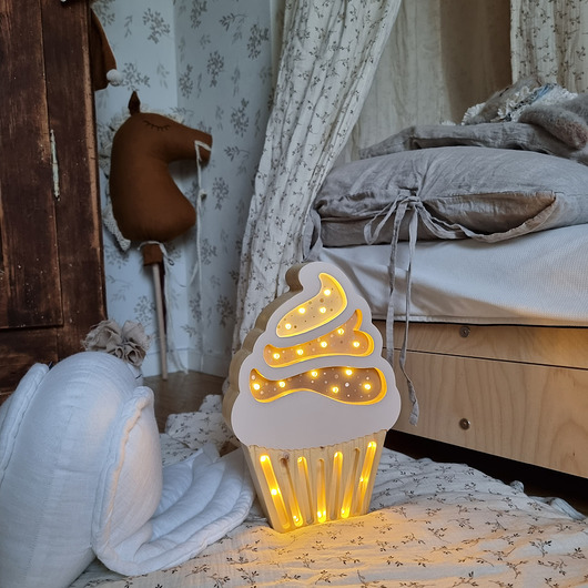 lampy do pokoju dziecka Lampka drewniana Sweet muffin