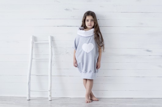 Tunika oversize Heart szara, krótki rękaw Lillow