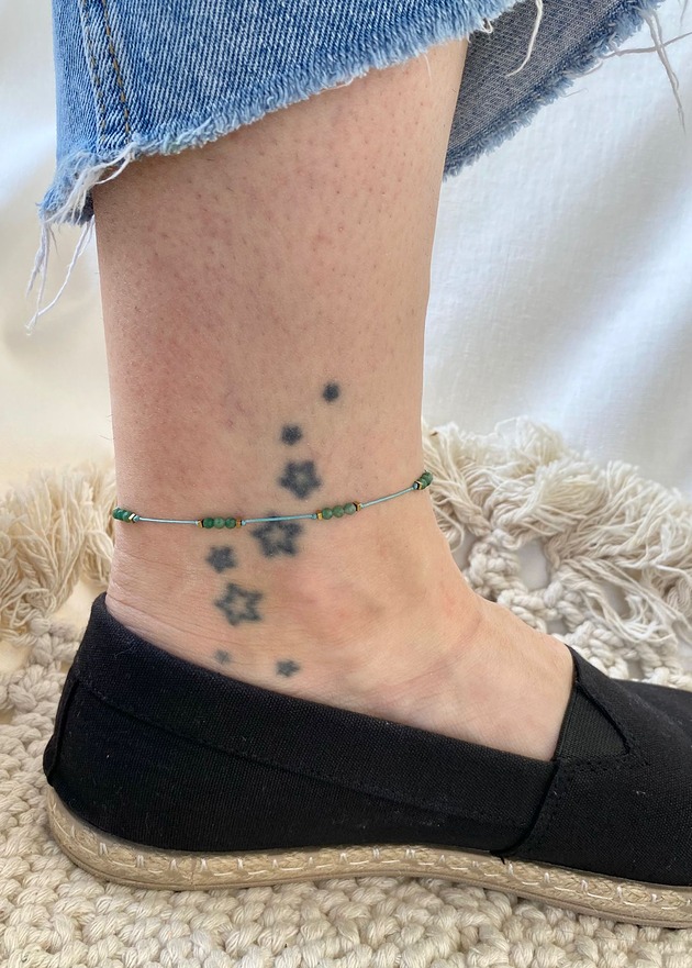 bransoletki z kamieni naturalnych Bransoletka na nogę ze Szmaragdem