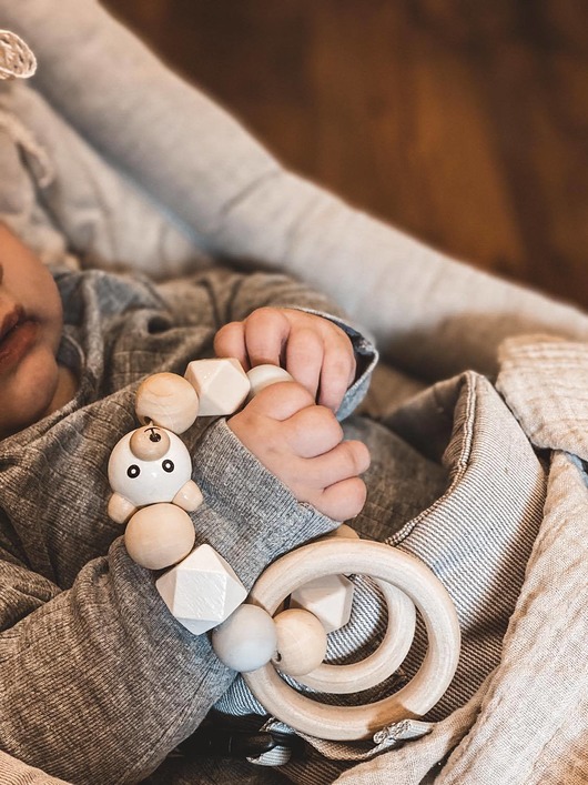 Grzechotka drewniana dla niemowlaka Mymami