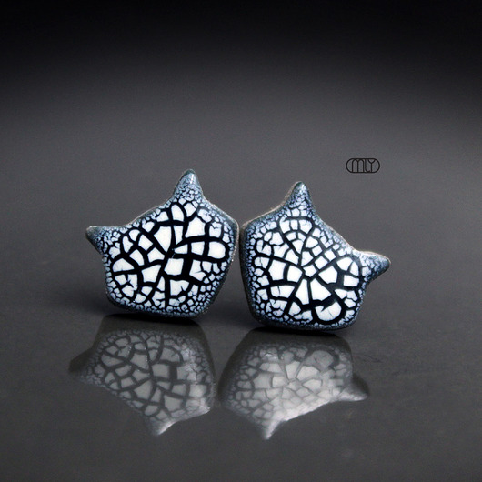 kolczyki ceramiczne Lisy Spękane/stal chirurgiczna