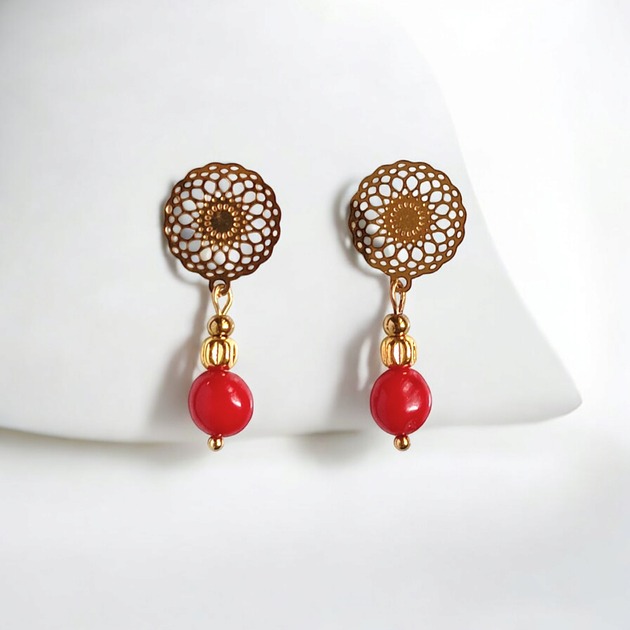 kolczyki z kamieniami Kolczyki : INDIA :  koral czerwony na ozdobnych sztyftach