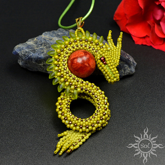 wisiory Edirinth, wisior ze smokiem, beading