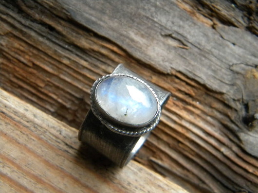 Roman Ancient Ring ;) kamień księżycowy Beata Trotter