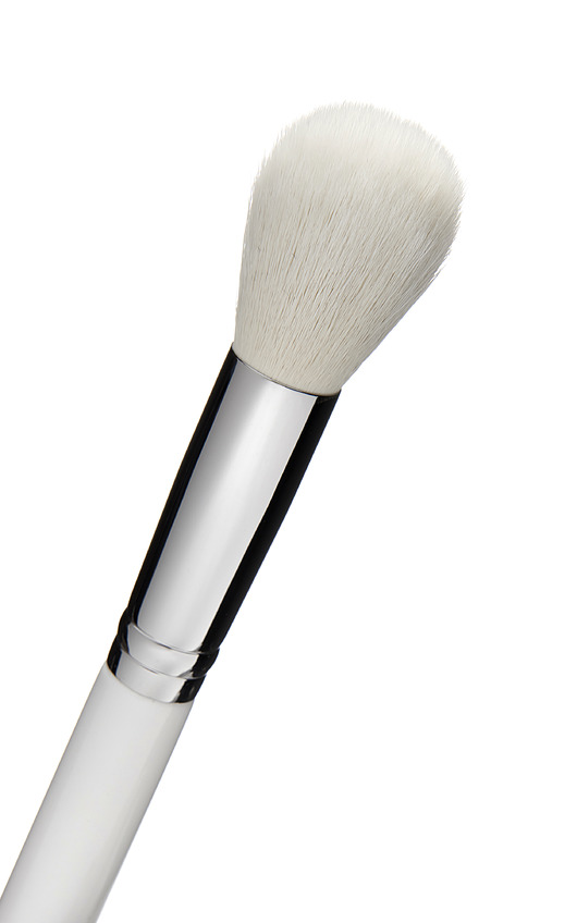 Wegański pędzel 03 - do rozświetlacza IUNO Cosmetics
