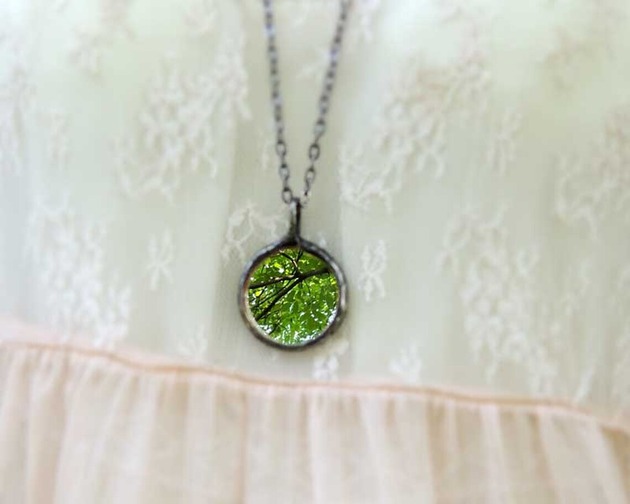 wisiory Dwustronne zwierciadełko - naszyjnik z lusterkiem