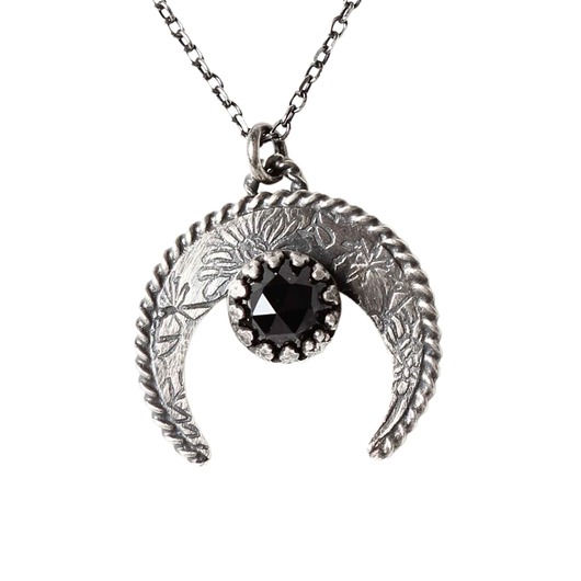 srebrne naszyjniki Srebrny, oksydowany naszyjnik z lunulą ze spinelem