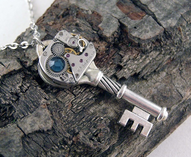 wisiory Mechaniczny kluczyk 254