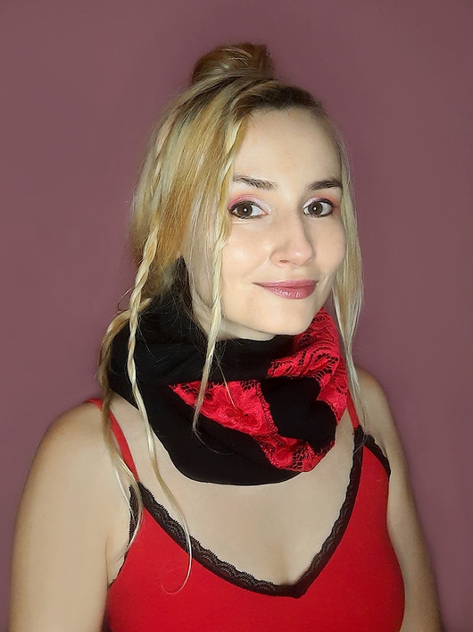 szale damskie Komin RED FLOWER