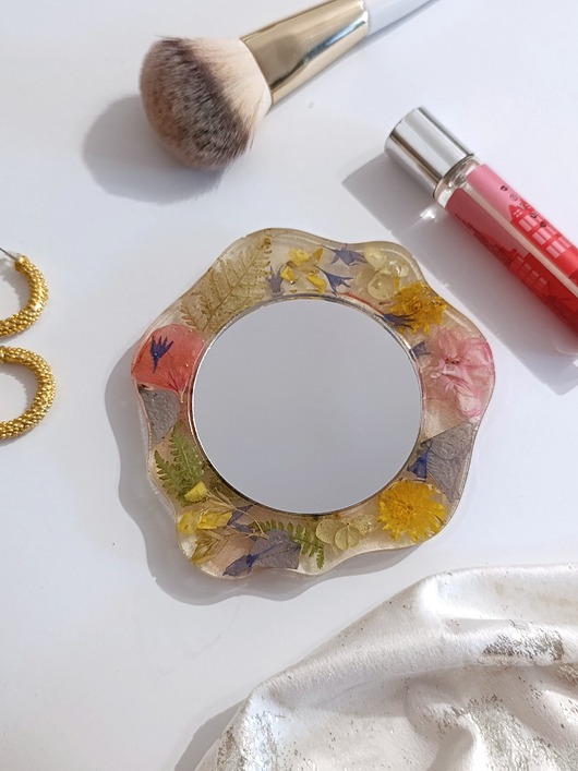 Akcesoria pozostałe Lusterko kieszonkowe Małe z suszonymi kwiatami