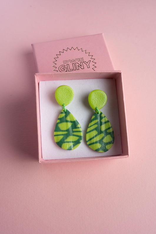 kolczyki z masy plastycznej Kolczyki listki z fakturą