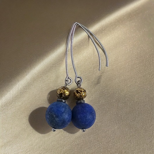 kolczyki z kamieniami Lapis lazuli i złota lawa - kolczyki