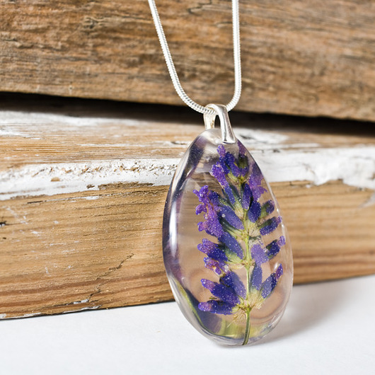 Naszyjnik z lawendą w żywicy So Jewelry