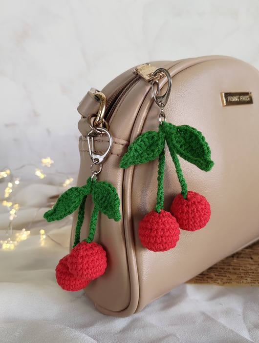 breloki Brelok wiśnia, Brelok do kluczy, Letni brelok na prezent