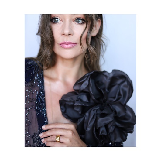 broszki Czarna broszka kwiat