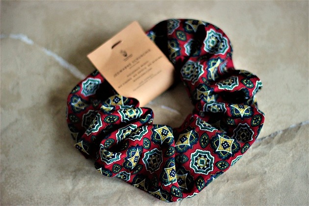 Jedwabne DUŻE dwustronne SCRUNCHIE Upcykling VENUSS concept store