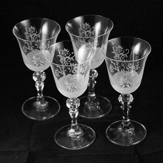 Elegancja - kieliszki 4 szt. arctia