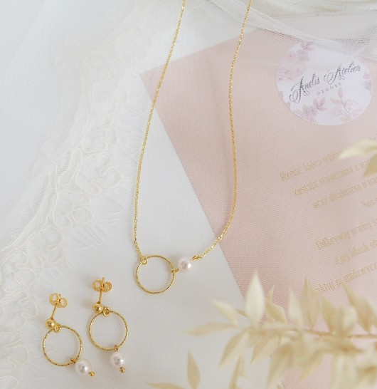 wisiory Pozłacany naszyjnik z perłą Swarovskiego Avina